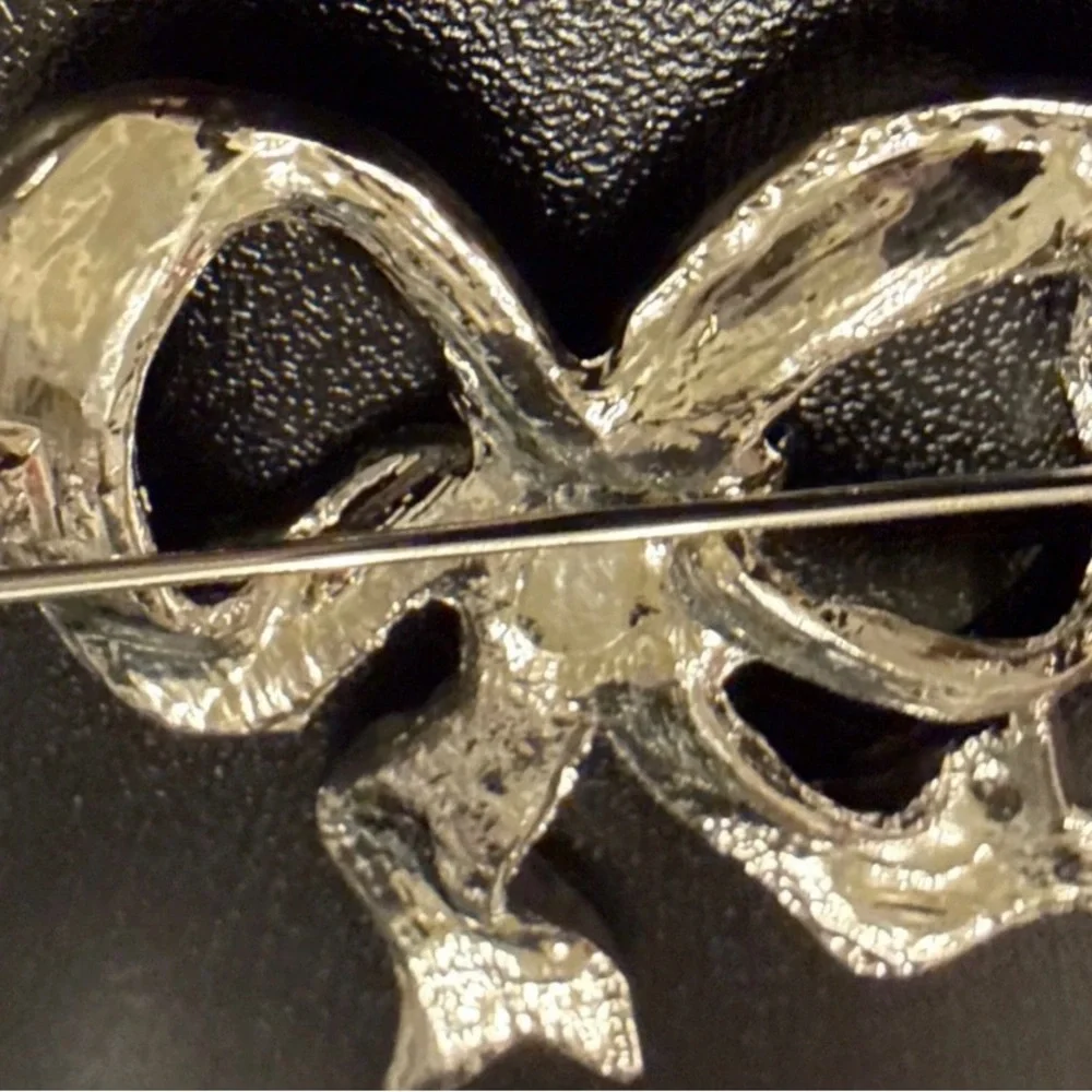 Red‎ Ribbon Bow Crystal Accent Brooch - Women Jewelry